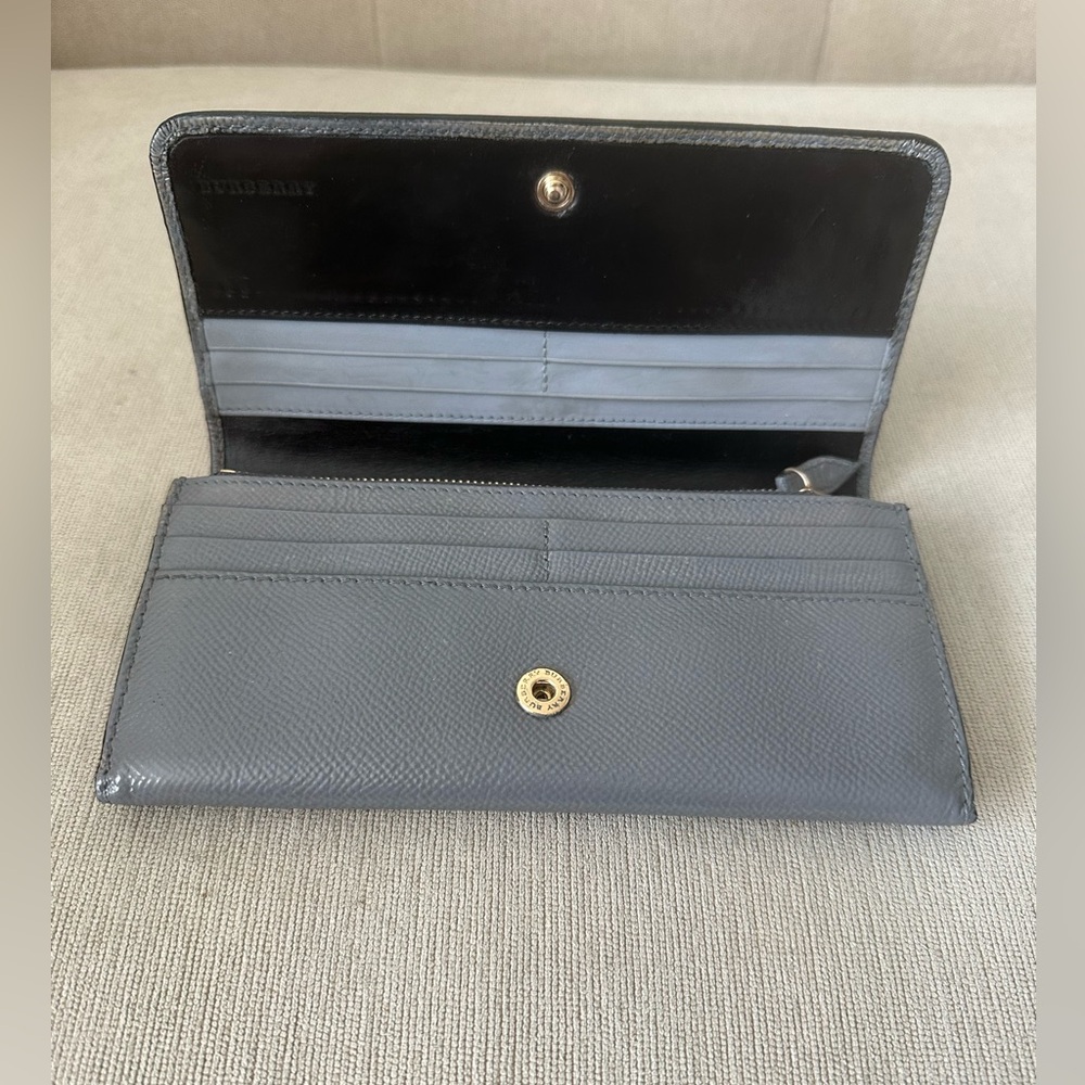 Burberry Wallet - Picture 8 of 10